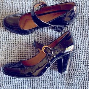 Sofft patent leather heels